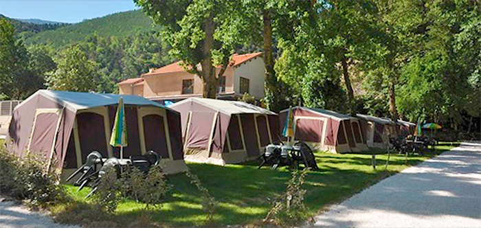 location à Carcassonne sur un emplacement de camping-car 